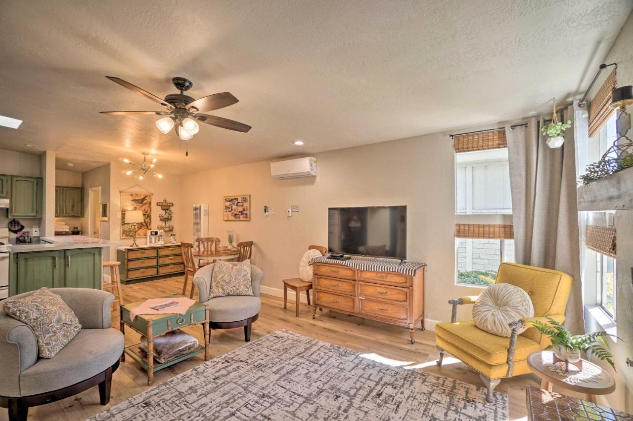 Central Williams Studio With Fireplace On Route 66! Apartment Екстериор снимка