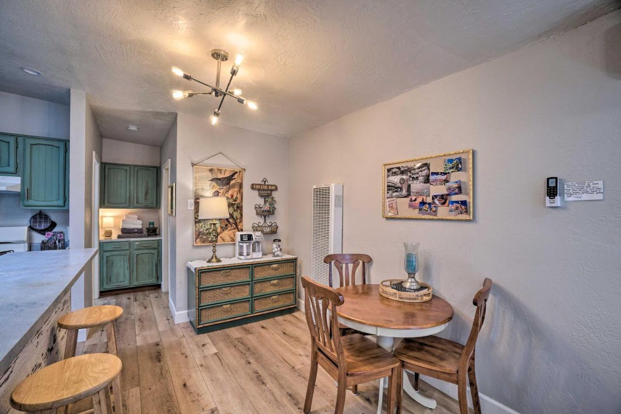 Central Williams Studio With Fireplace On Route 66! Apartment Екстериор снимка