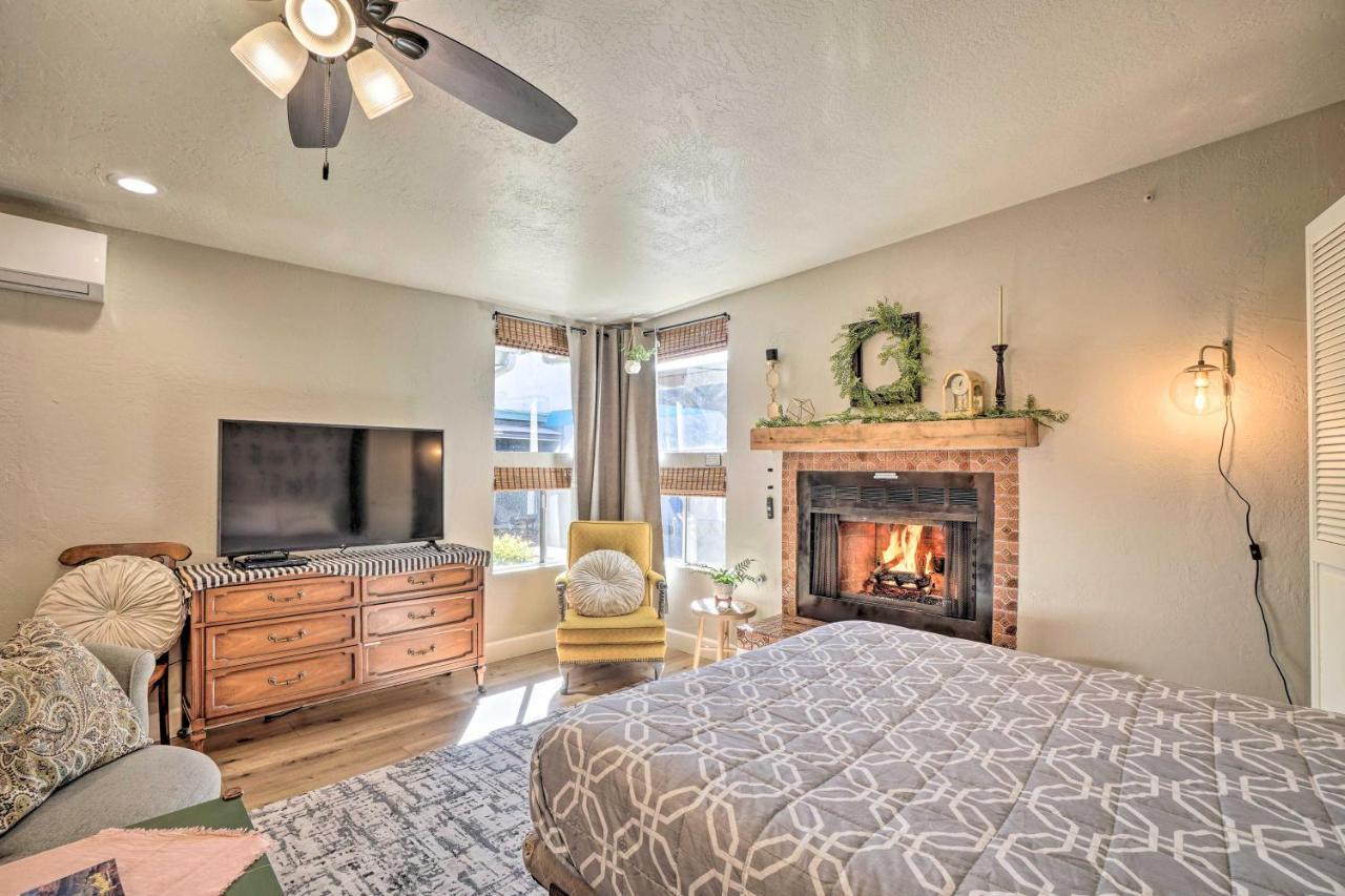 Central Williams Studio With Fireplace On Route 66! Apartment Екстериор снимка