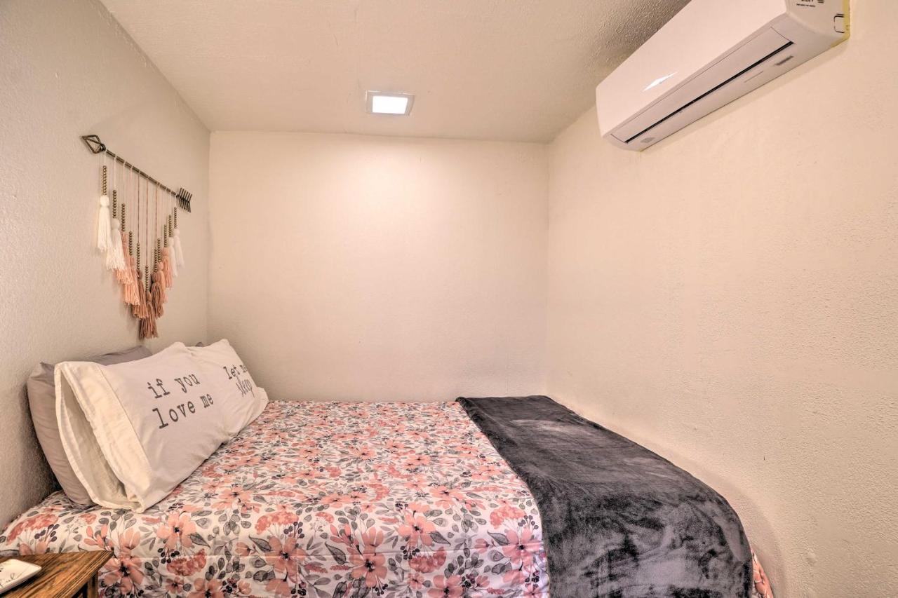 Central Williams Studio With Fireplace On Route 66! Apartment Екстериор снимка